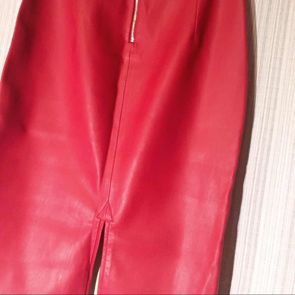 Leather skirt...need I say more?